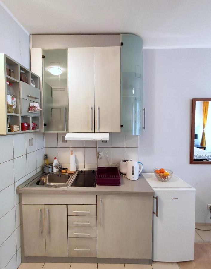 City Center Lovely Studio Apartment Belgrado Buitenkant foto